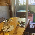 Afrika Con Jacuzzi Feriehus Maspalomas (Gran Canaria)