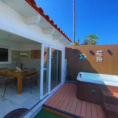 Afrika Con Jacuzzi *