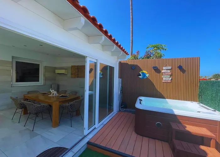 Afrika Con Jacuzzi *